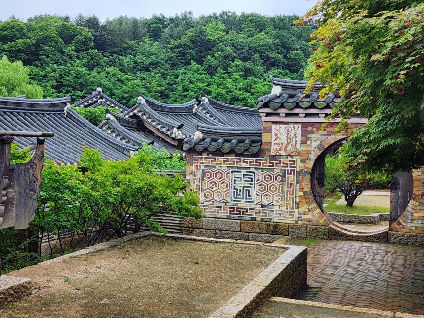 From Seoul: Suwon Hwaseong Fortress Tour - The Dae Jang Geum Park option