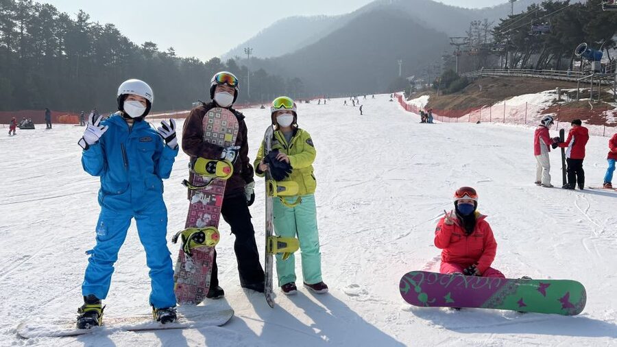From Seoul: Yongpyong Ski Day Tour with Transportation - Is the $100 price good value?