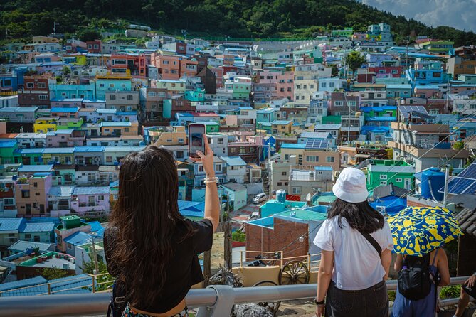 Full Day Busan and Gyeongju Guided Tour - Hwangridan-gil, Gyeongju’s old-meets-new street