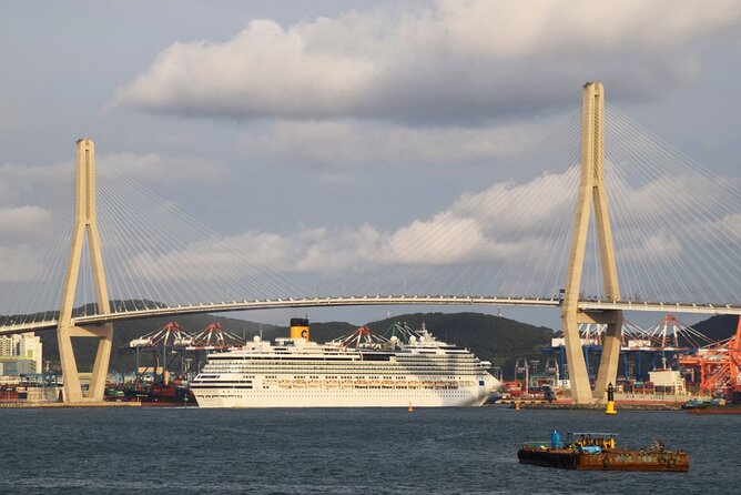Full- day Busan private tour - Songdo Beach and the optional cable car
