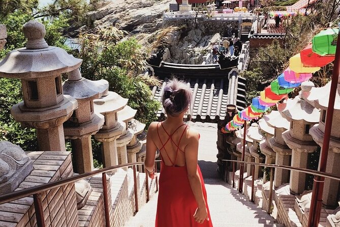 Full-Day Tour Unmissable things to do in Busan - Guides, group rhythm, and the human side of the tour