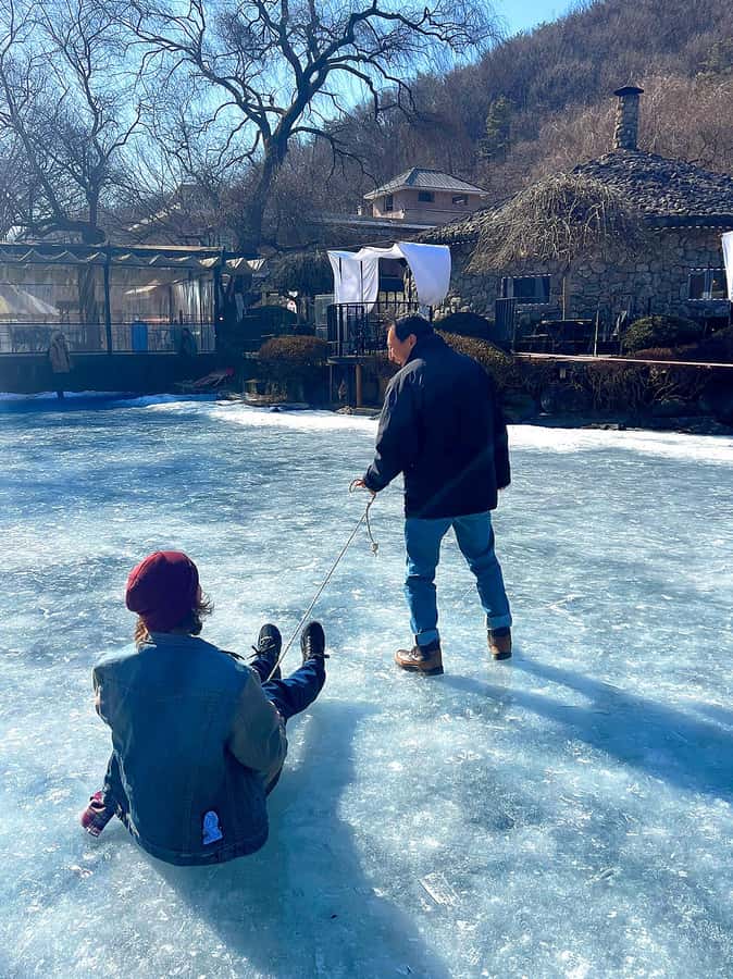 Gamaksan & IceWall Cafe & Eunpyeong HanokVillage & Jingwansa - Who should book this tour?