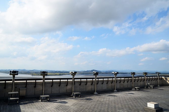 Glimpse into North Korea in 4 hours' layover tour - Is $220 a Fair Price?