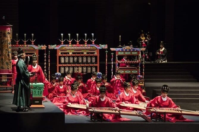 Gugak Korean Traditional Music and Dance Performance in Seoul - The Special Sound of a Natural-Acoustic Hall