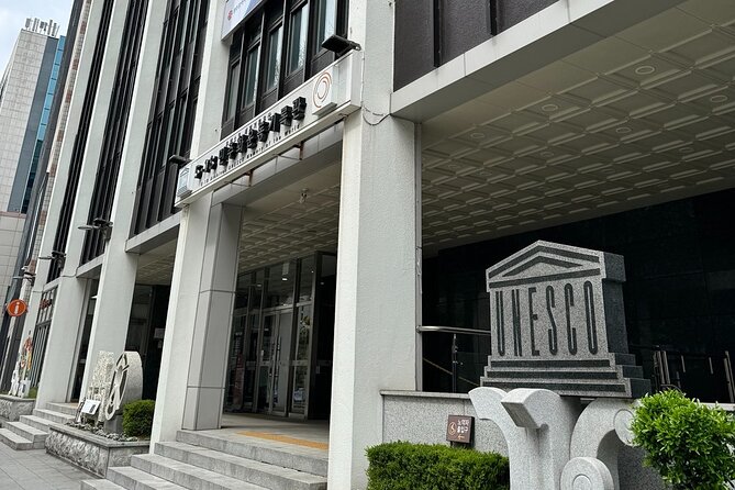 Gwangju City Tour : Where old meets new (private) - Lunch in Gwangju, with local dishes and an extra bill