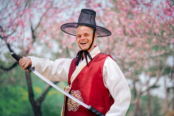 Gyeongbokgung Palace K-drama Hanbok Rental in Seoul - The return process and the main drawback