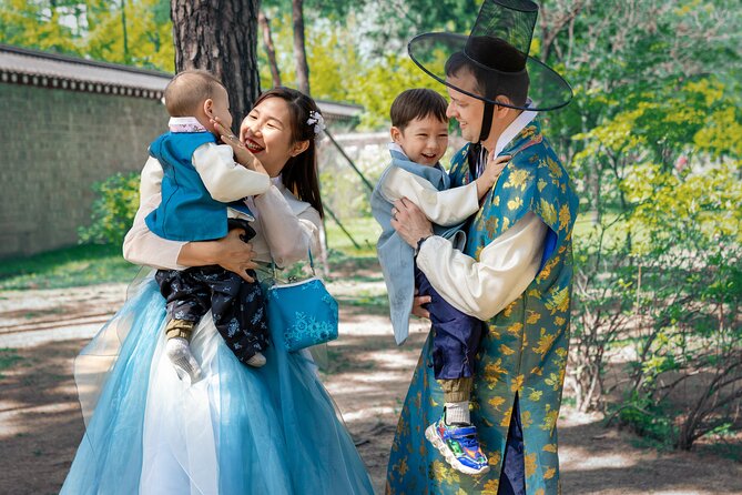 Gyeongbokgung Palace K-drama Hanbok Rental in Seoul - Who should book this Seoul activity?