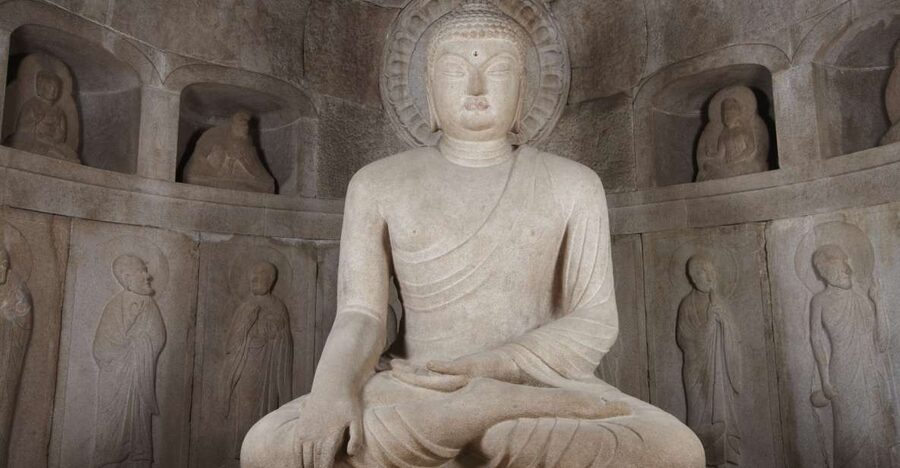 Gyeongju: UNESCO Heritage Tour Including Bulguksa Temple - Daereungwon Tombs and the world beneath the grassy mounds