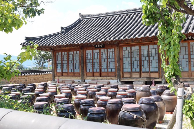 Gyeongju UNESCO World heritage tour including Bulguksa from Seoul by KTX train - Meeting your guide at Singyeongju Station