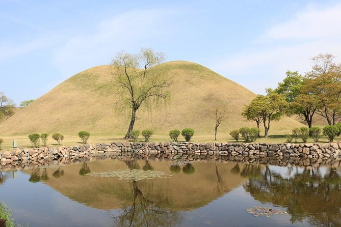 Gyeongju UNESCO World heritage tour including Bulguksa from Seoul by KTX train - Gyeongju National Museum and the Silla story