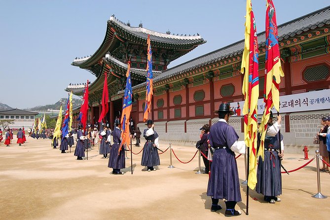 Half day Morning Seoul City Tour(Temple & Gyeongbok Palace) - The National Folk Museum: Everyday Korea, Not Just Royal Korea