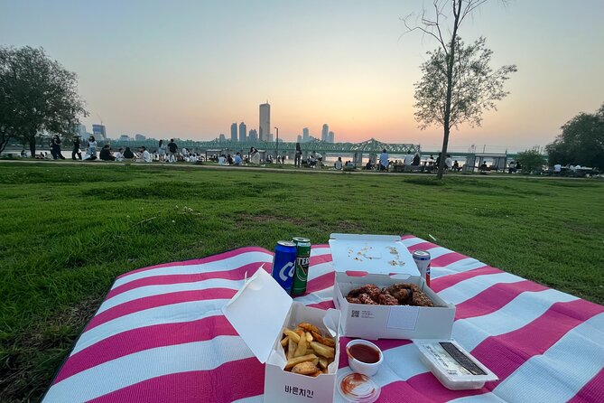 Han River sunset Chicken & Karaoke Private Tour - Starting at Noryangjin Station