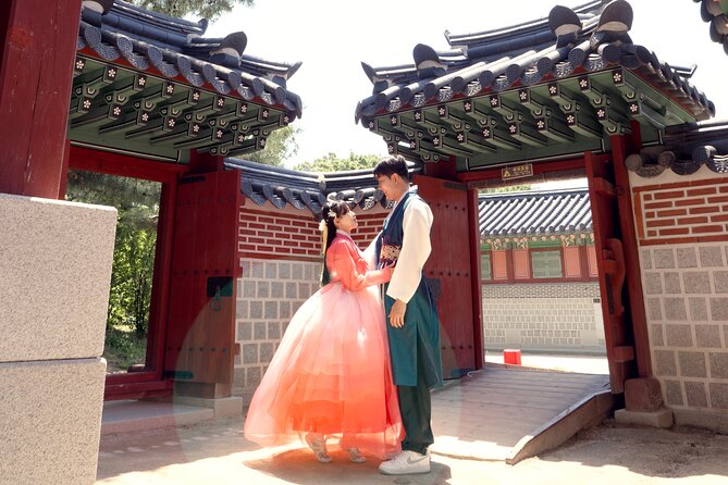 Hanbok Photoshoot in Gyeongbok Palace - Who will enjoy this most?
