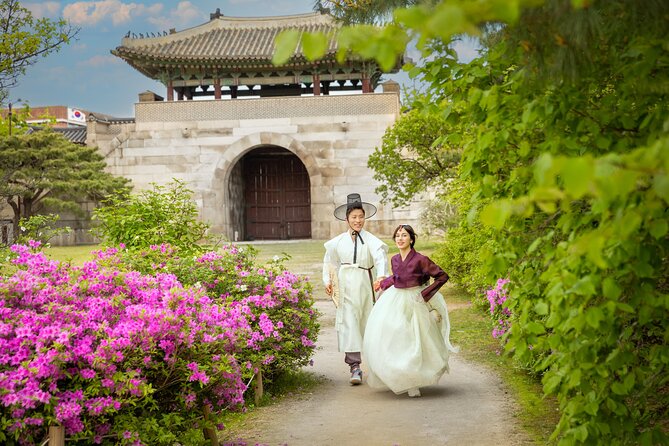 Hanbok Private Photo Tour at Gyeongbokgung Palace - Timing, meeting point, and cancellation