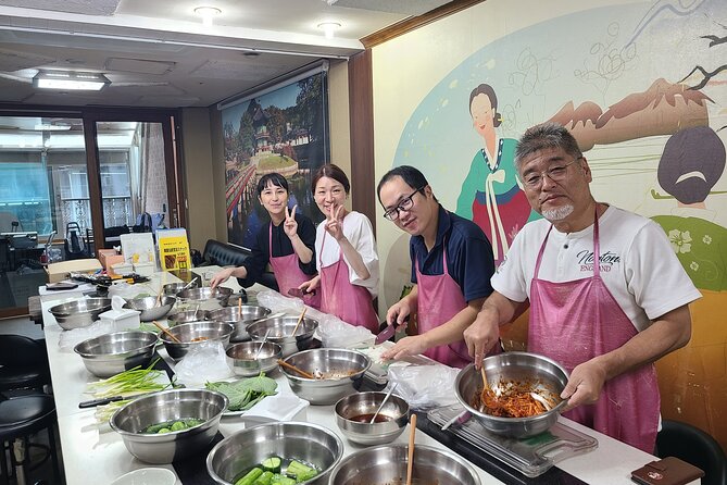Hands-on Kimchi Making Experience in Seoul’s Myeongdong - Arrive early at Room 519