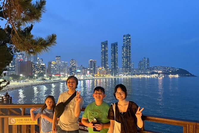 Happy^^ Busan Night Yacht Tour (Private Group Max6) - Igidae Park, cliffs, and fairy lights