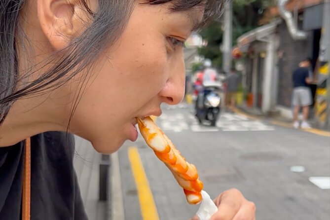 Hidden Street Food food tour in Seoul - Timing, Comfort, and Practical Concerns