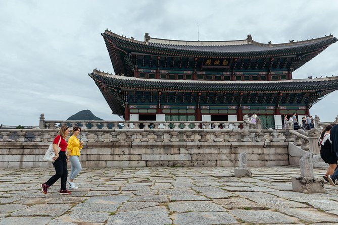 Highlights & Hidden Gems With Locals: Best of Seoul Private Walking Tour - Gyeongbokgung Palace: royal Seoul in a short visit