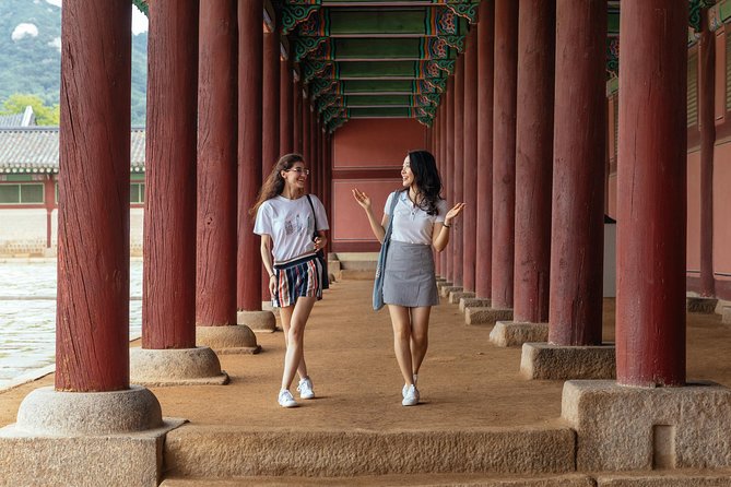 Highlights & Hidden Gems With Locals: Best of Seoul Private Walking Tour - What the local host adds, when the match is right