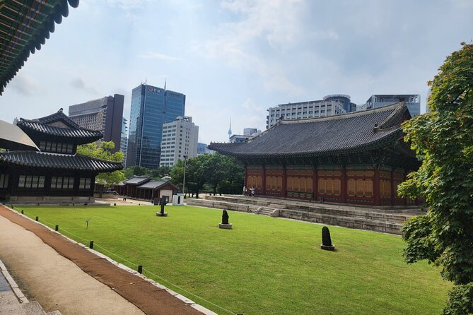 Highlights of Seoul Tour in Seoul: Deoksugung & N Seoul Tower - Gwangjang Market: finish with your own lunch