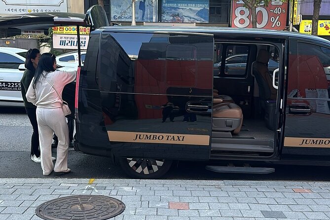 Incheon Airport Transfer service pick up drop off Seoul ~7 Pax - The 80-minute drive into Seoul