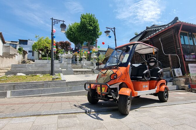 Incheon Port History Tour by 19th Century Electric Car, KTourTOP10 - Euiseon-dang, a quiet shrine in Chinatown