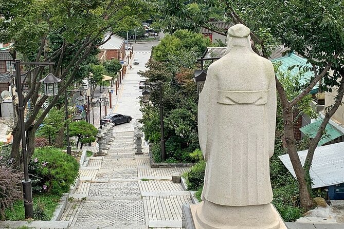 Incheon Port History Tour by 19th Century Electric Car, KTourTOP10 - Songwol-dong Donghwa Village and the cheerful streets