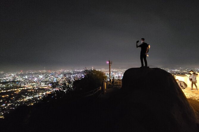 Inwangsan hike & historical sites - Reaching the Inwangsan summit in under an hour