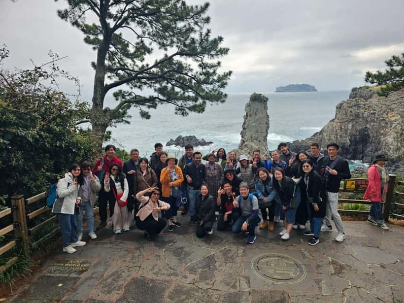 Jeju: Cherry Blossom South & West Day Tour with Hotel Pickup - Nonjitmul Freshwater Beach Adds Sea Air