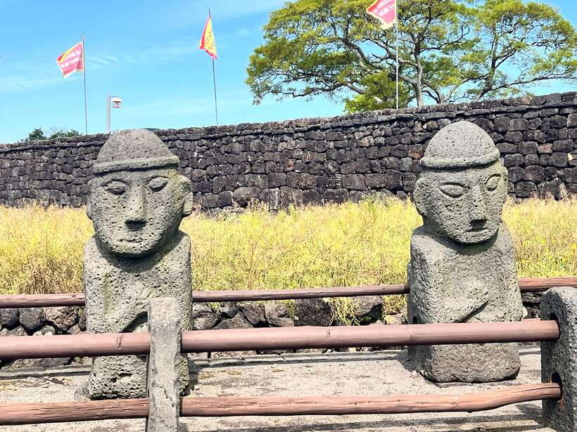 Jeju: East of Jeju Island Bus Tour from Seogwipo City - Seongsan Ilchulbong is the day’s grand natural stop