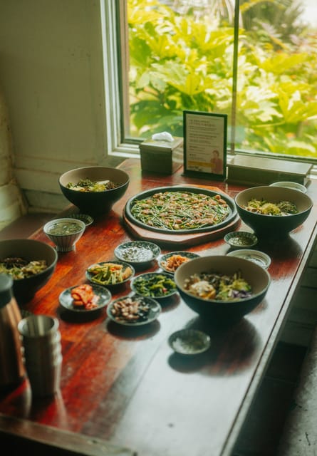 Jeju East: Small Group Healing Tour w/Woman Divers Show - Citrus, dessert, and a flexible final pause
