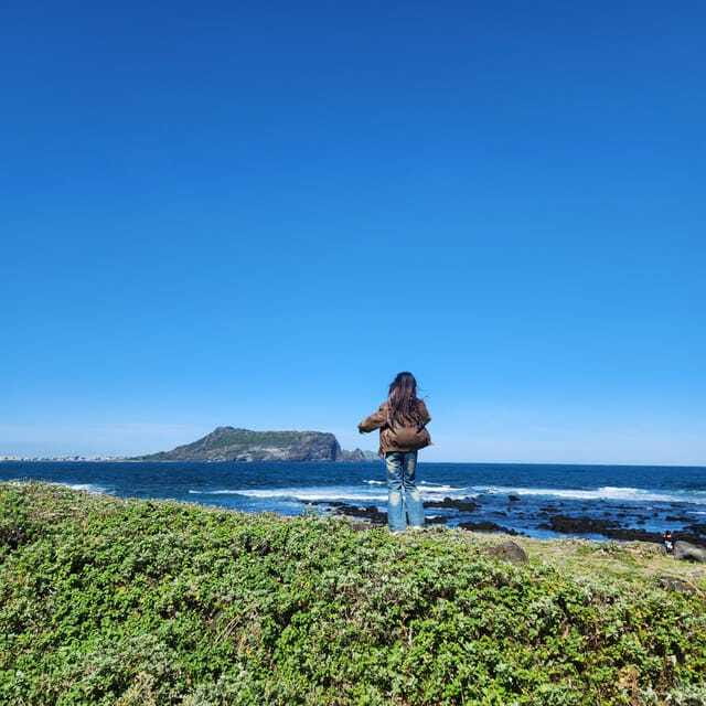 Jeju: Eastern Jeju UNESCO Spots Day Tour - Micheongul Cave at Ilchul Land