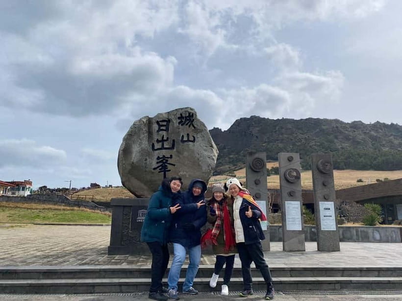 Jeju: Eastern Jeju UNESCO Spots Day Tour - A guide can make or break this packed schedule