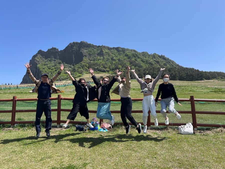 Jeju: Eastern UNESCO Join in Tour (Seongsan, Haenyeo) - Hamdeok Beach and the world of the Haenyeo