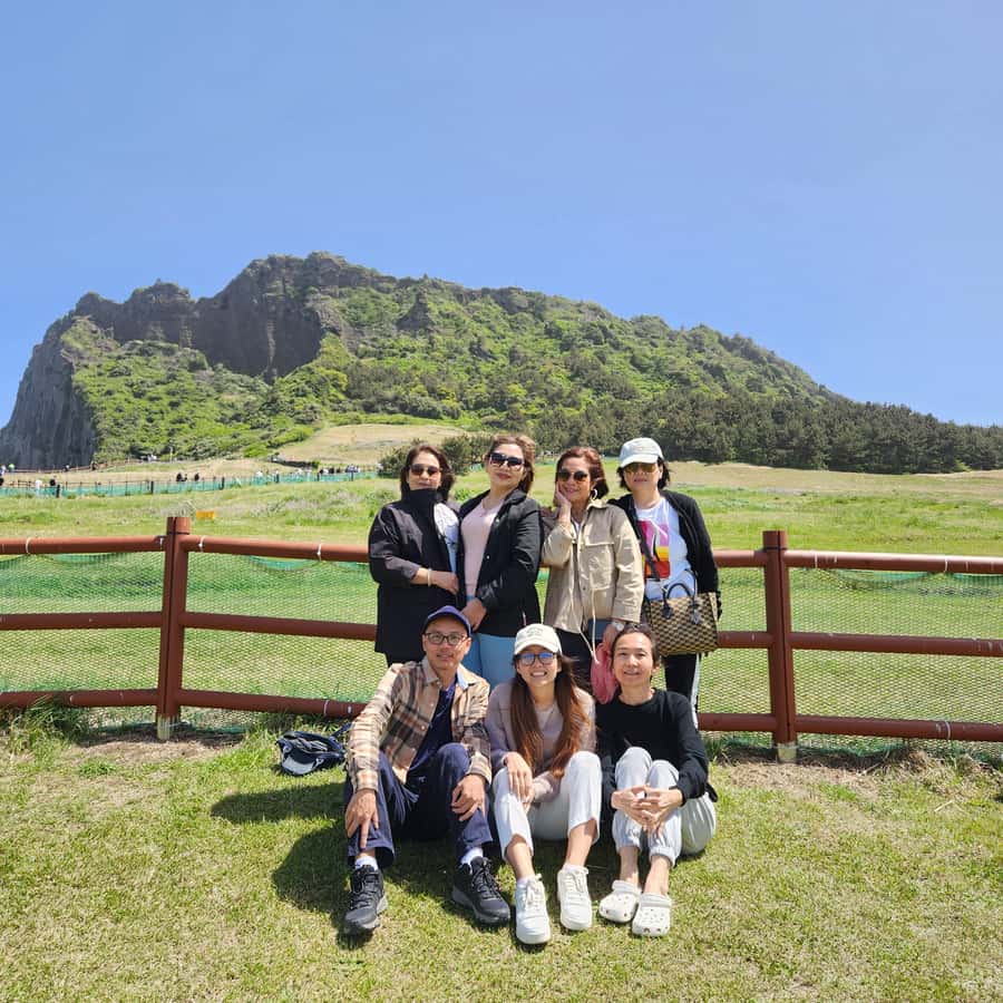 Jeju: Eastern UNESCO Join in Tour (Seongsan, Haenyeo) - Walking up Seongsan Ilchulbong