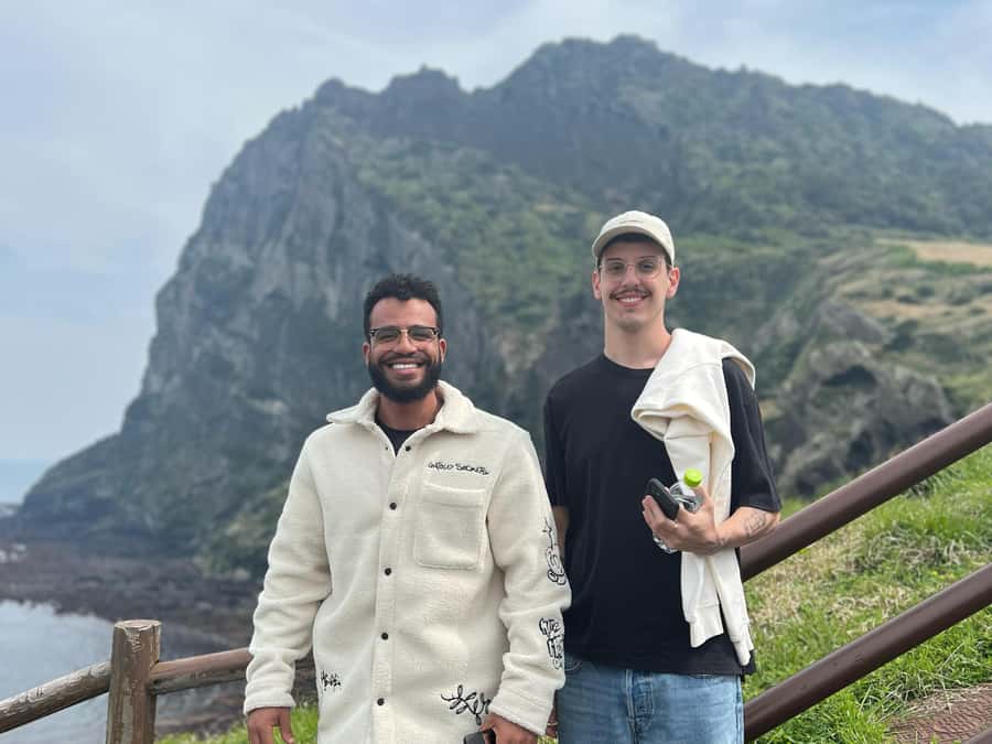 Jeju: Eastern UNESCO Join in Tour (Seongsan, Haenyeo) - Ilchul Land and the replacement for Manjanggul