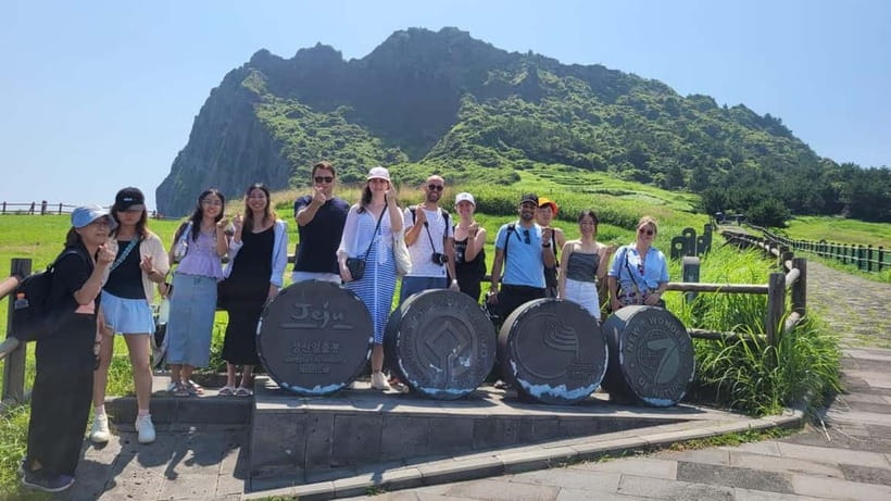 Jeju: Eastern UNESCO Sites Tour with Haenyeo Show - What makes this Jeju tour worth considering