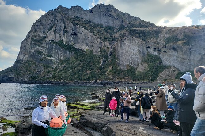 Jeju Island Bus Tour Or Taxi Tour in the East of Jeju island - Haenyeo Museum: The Women of Jeju’s Sea Fields