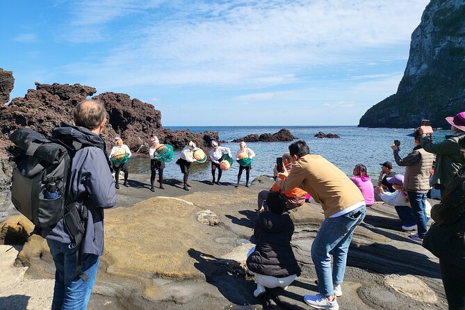 Jeju Island Bus Tour Or Taxi Tour in the East of Jeju island - Bus Tour or Taxi Tour: Which Format Fits You?