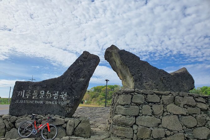Jeju island Jumbo Taxi Private Tour with Mr.Hong South of Jeju - Cheonjiyeon Waterfall: a second kind of waterfall