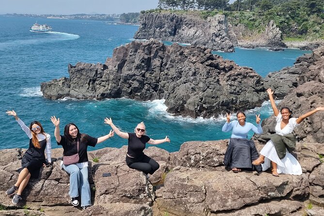 Jeju Island Popular Sightseeing Private Car Charter Tour 5/9hours - What the Guide-Driver Adds