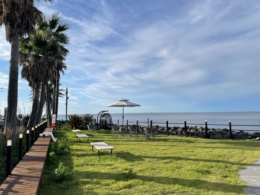 Jeju Island: Private Car Charter Tour - The southern route: waterfalls, markets, temples, and volcanic rock