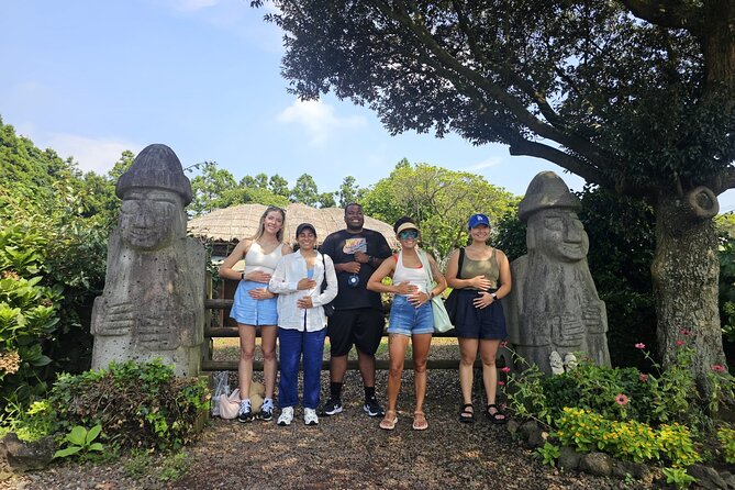 Jeju island Private Day Tour for Cruise Customers - Hamdeok Beach: an emerald break on the Jeju route