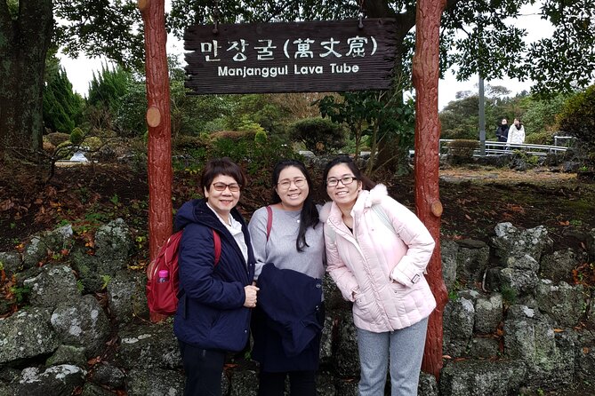 Jeju island Private Tour - UNESCO Day Tour & Haenyeo Performance - Seongsan Ilchulbong and the 2 p.m. Haenyeo Performance
