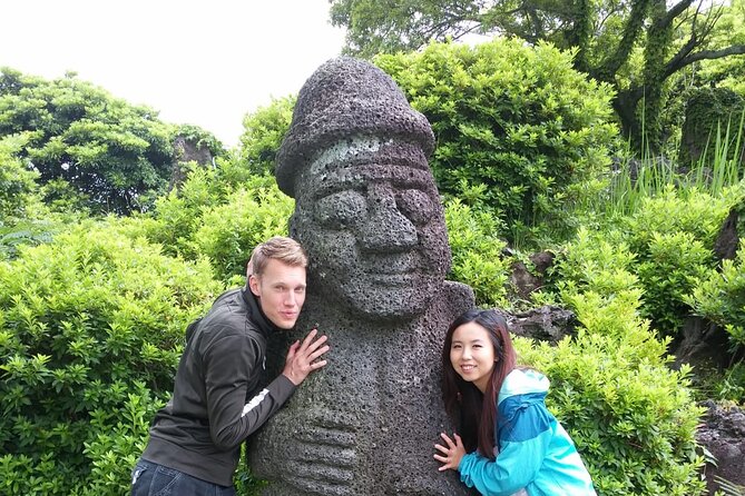 Jeju Island Private Tour-World Natural Heritage & Beautiful Beach - Manjanggul Cave and Jeju’s volcanic underworld