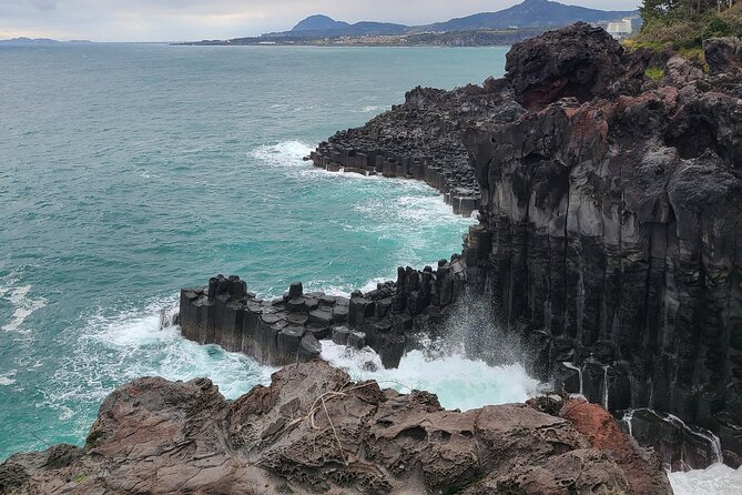 Jeju island Southern Unesco Mt.halla ONE day Bus Tour - Ending at Dongmun Market