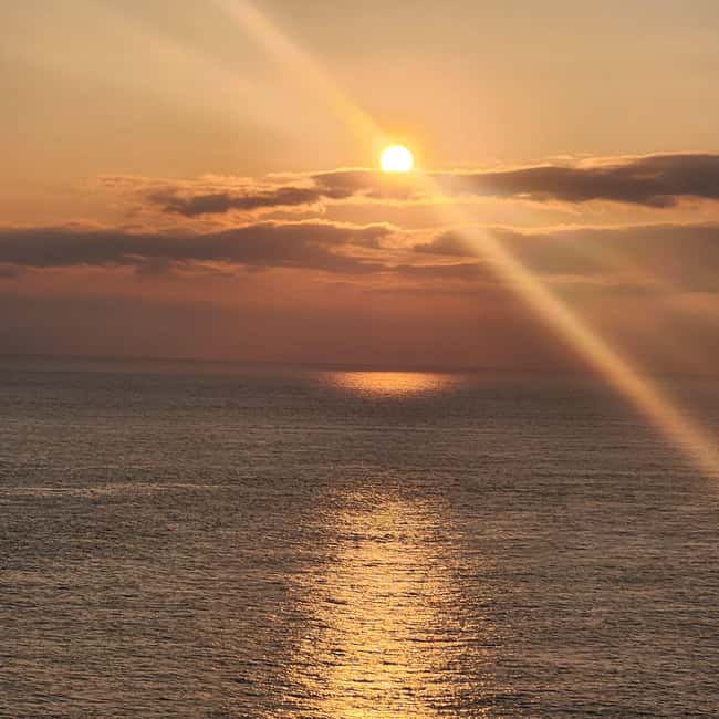 Jeju Island: Sunrise Guided Tour with Hotel Pickup - My call: book it for ease, not for a full tour