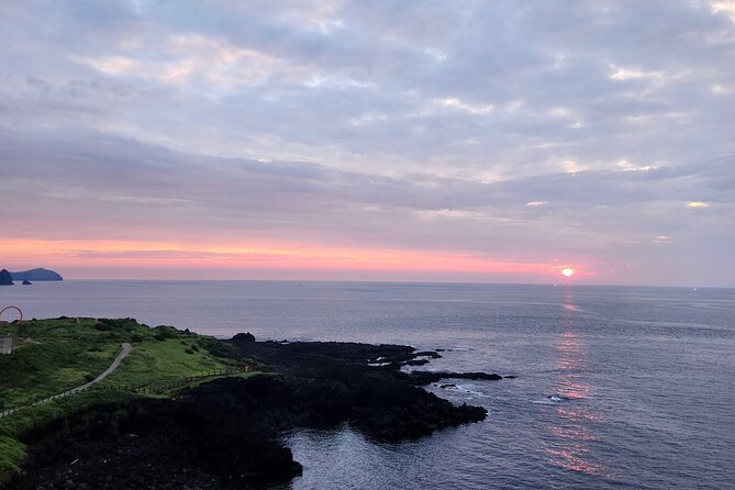 Jeju island Sunrise Tour Early Morning with Hotel Pickup - Who will enjoy this most