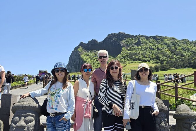 Jeju Private Day Tour with Jeju Cruise Terminal Pickup - Gwangchigi Beach for the classic coastal view