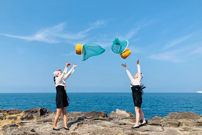 [Jeju] Private Photoshoot with Traditional pearl diver Haenyeo Costume - Key points to know before booking